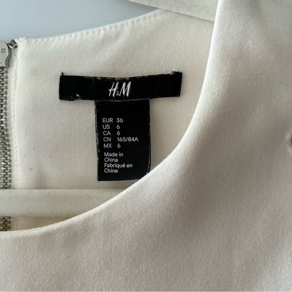 [6] H&M White Structured Short Sleeve Crop Top W/ Silver Jewel Embellishments - Picture 11 of 13